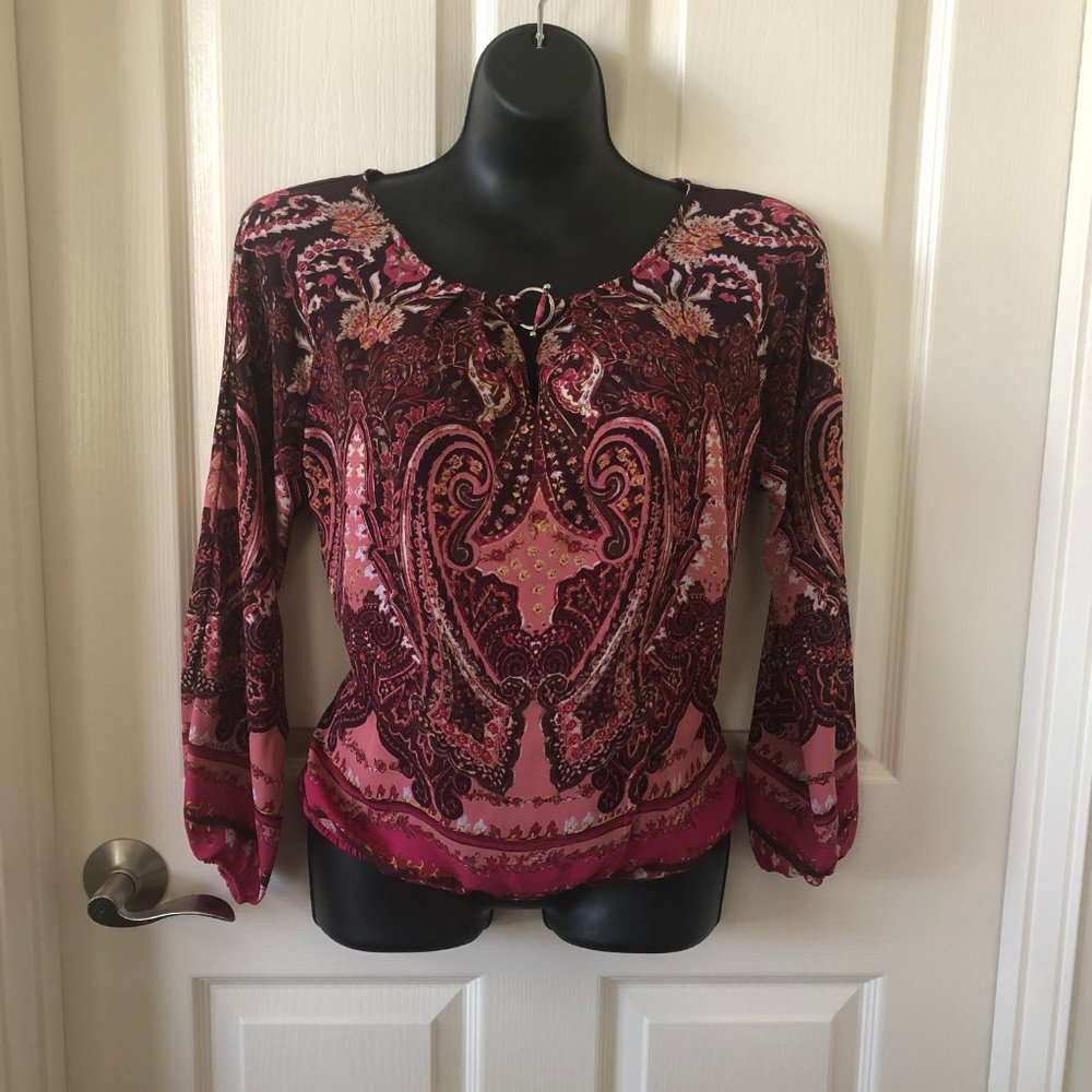 🌺3 for $25🌺 NY & Co. Beautiful Pattern Top